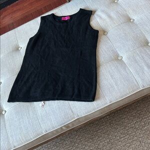 Manitos Classic Black Cashmere Knit Sweater Tank 
Size Large